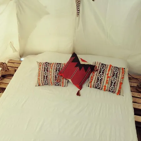 Luxe tent Tipi